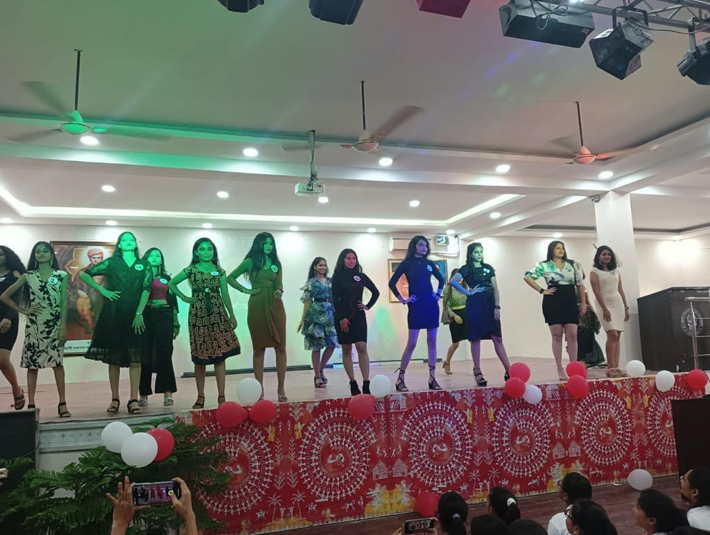 KL Mehta Dayanand College for Women Faridabad Fresher's Photos photo 1